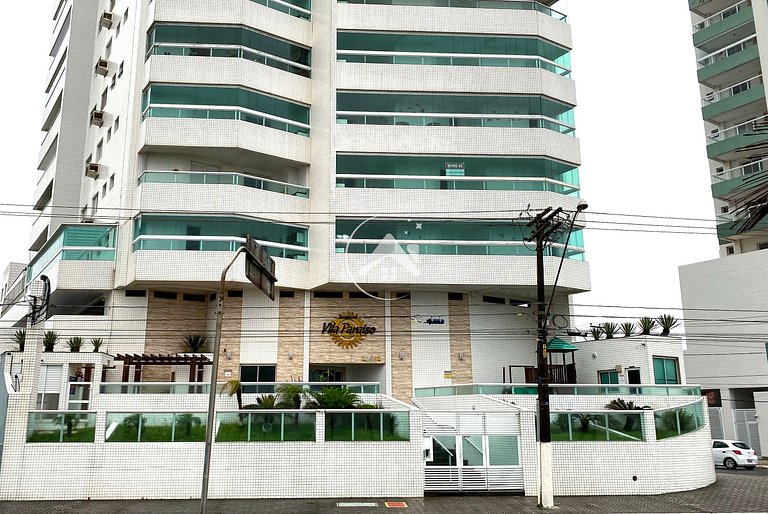 Moderno apto frente à praia, com incrível vista e churrasque