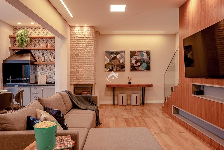 Moderna cobertura duplex com 4 suítes em condomínio com laze