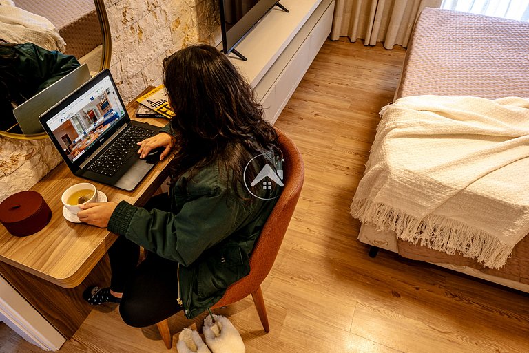 Refúgio nas Alturas: Cobertura de Luxo com 5 suítes e vista