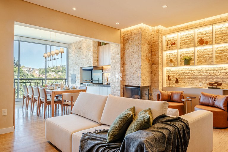 Refúgio nas Alturas: Cobertura de Luxo com 5 suítes e vista