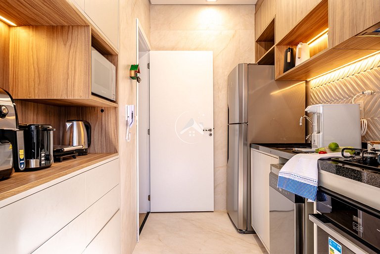 Refúgio nas Alturas: Cobertura de Luxo com 5 suítes e vista