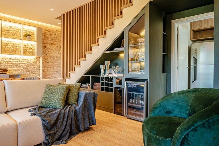 Refúgio nas Alturas: Cobertura de Luxo com 5 suítes e vista