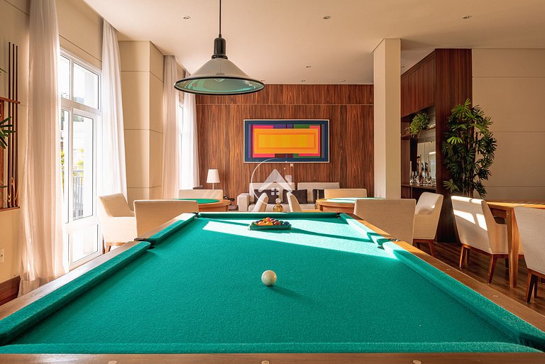 Moderna cobertura duplex com 4 suítes em condomínio com laze