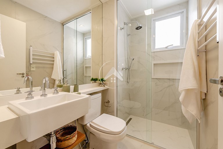 Elegante cobertura: 4 suítes c/ conforto e lazer