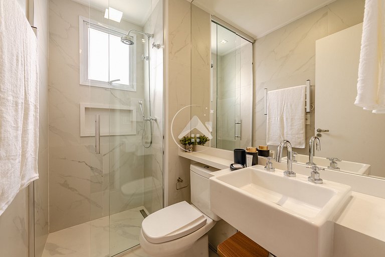 Elegante cobertura: 4 suítes c/ conforto e lazer